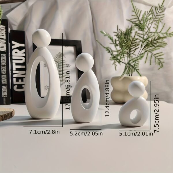 031ff9f6-97f0-4d83-9391-05fabe9a7f52.jpg A Set of Minimalist-style Resin Ornaments Featuring Simple Shapes and Soft Colors