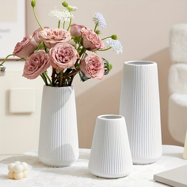 Plastic striped vase combination media