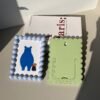 ca33a138-ccd7-465d-8a70-dc3f677b1631.jpg 6-inch Cute Beaded Edge Plastic Photo Frame random colour
