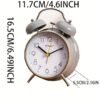 de3843e3-572c-4bd4-9d52-5d6c7c27e095.jpg 1pc 4-inch retro super loud alarm clock random color